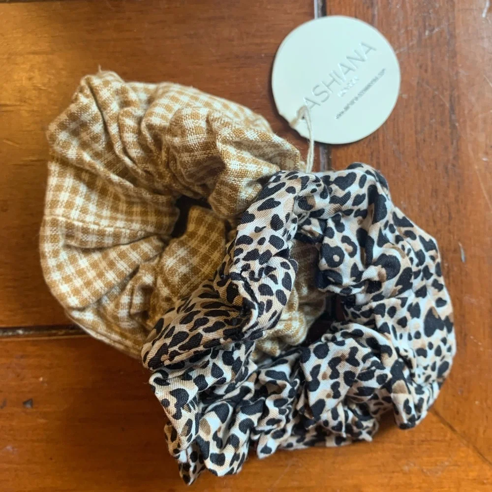 NWT Scrunchie Bundle - Picture 1 of 3